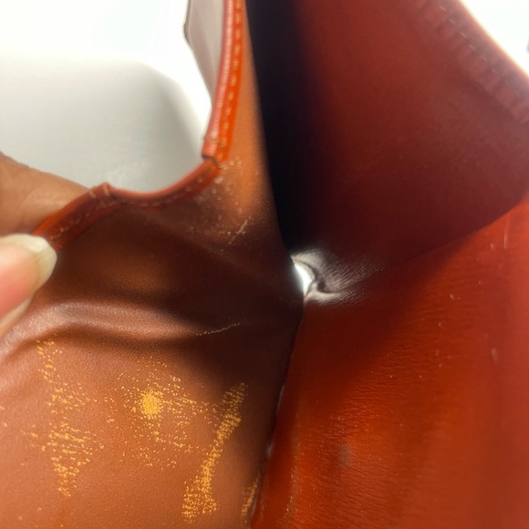 Louis Vuitton Textured Tan Wallet - Picture 8 of 8